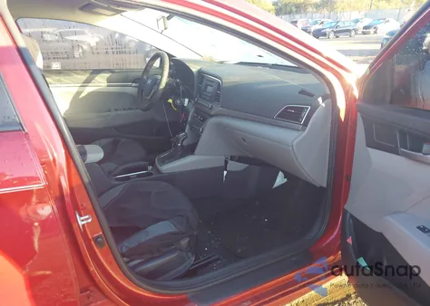 2017 Hyundai Elantra Se z USA, uszkodzony, nr VIN 5NPD74LF2HH155779